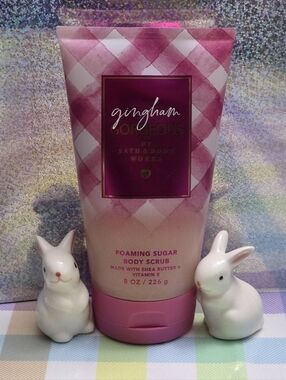 Bath & Body Works Gingham Foaming Sugar Body Scrub 8oz NEW